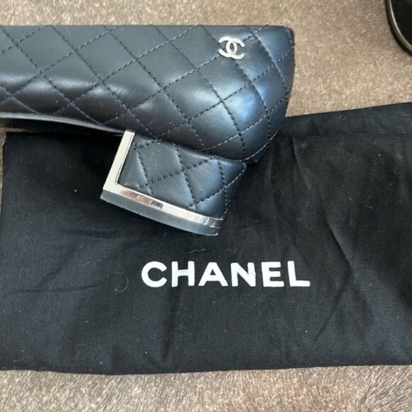 CHANEL Quilted Diamond Leather Interlocking CC Sliver Metal Heels Toe Cap - Picture 2 of 12